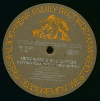 Vorschau: Hedy West & Bill Clifton - Getting Folk Out Of The Country (LP) Vorschau: Hedy West & Bill Clifton - Getting Folk Out Of The Country (LP)