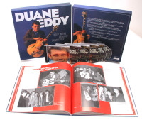 Vorschau: Deep In The Heart Of Twangsville (6-CD Deluxe Box Set) Vorschau: Deep In The Heart Of Twangsville (6-CD Deluxe Box Set)