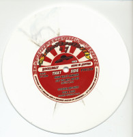 Vorschau: Schnitzelbilly No.7 - Rockabilly Made In Austria (7inch, colored Vinyl, EP, 33rpm, Ltd.) Vorschau: Schnitzelbilly No.7 - Rockabilly Made In Austria (7inch, colored Vinyl, EP, 33rpm, Ltd.)