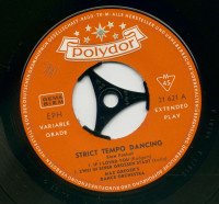 Vorschau: Strict Tempo Dancing- Slow Foxtrot (7inch, 45rpm, EP, PS) Vorschau: Strict Tempo Dancing- Slow Foxtrot (7inch, 45rpm, EP, PS)